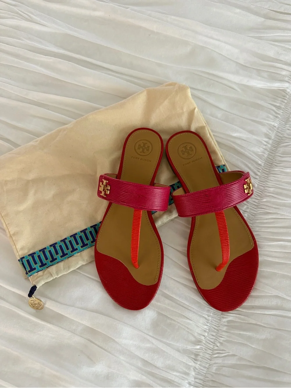Tory Burch Kira Thong Sandals Size 7 Pink Red Leather Gold Logo NWOT